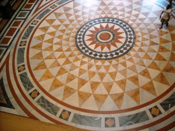 pavimentodecorazionesalapantheonmuseonazionale.jpg