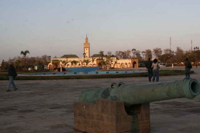 piazzaconmoschea.jpg