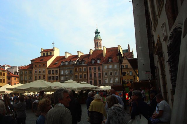 piazzadelmercato3.jpg