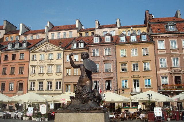 piazzadelmercato4sirenetta.jpg