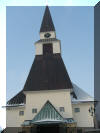 la facciata della chiesa