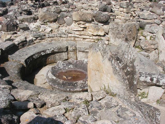 sunuraxivascacircolareacqua2.jpg